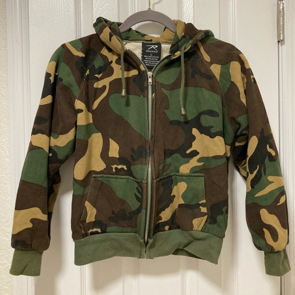 Rothco camo zip up hoodie